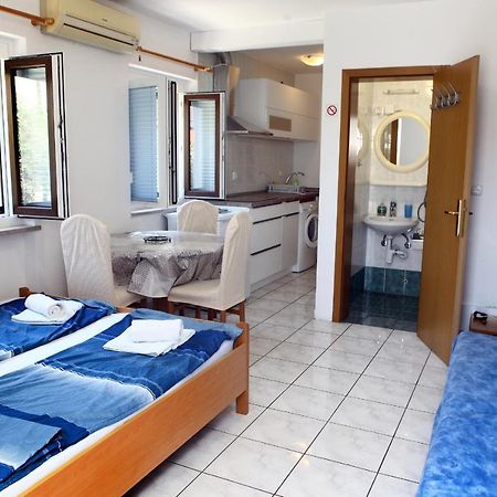 ❷⓿❷❸ Apartment Dolphin Изола Экстерьер фото